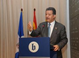 Presidente dominicano asegura que países pagan el error cometido en la política de liberación financiera 