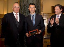 Castilla, premio Fundación Banco Herrero aboga por líderes económicos con \"integridad y compasión\"