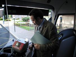 Principado y Telefónica ponen en marcha el acceso al transporte público a través del móvil