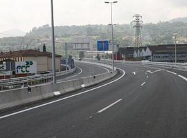 La nueva calzada de la carretera de los túneles de Riaño se abre al tráfico hoy viernes