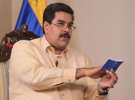 Maduro apela a un vacío legal para aplazar sine díe la toma de posesión de Chávez 