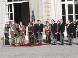 Don Juan Carlos preside la Pascua Militar en su primera reaparición pública