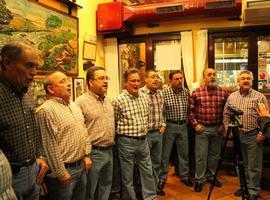 Nuevo jueves con canciones de chigre y coros dentro del homenaje a Luis Estrada en La Gascona