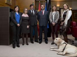 El Gobierno de Asturias y la ONCE intensifican su colaboración 
