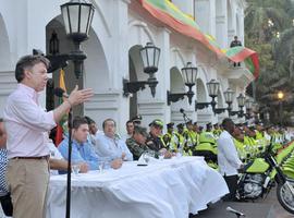 Si las Farc creen que con secuestros van a presionar cese al fuego se equivocan, advierte el Presidente Santos
