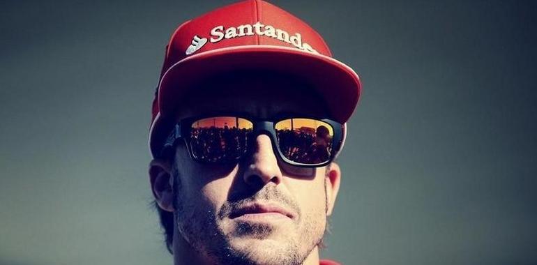 Alonso se sube por primera vez al F138
