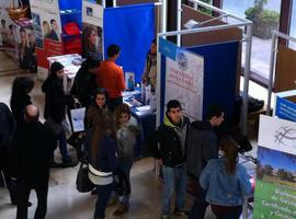 Adventia orienta a estudiantes asturianos sobre cómo convertirse en piloto de aviación