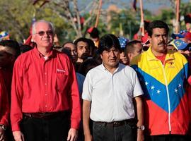 De Grandes: \"La muerte de Chávez puede moderar radicalismos políticos\"