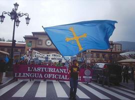  EQUO Asturies defende\l derechu de los padres y madres d\educar a los sos fíos y fíes n\asturianu