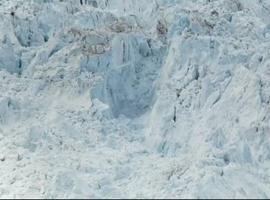 Impresionante ruptura de un glaciar de 3Km. de altura en VIDEO