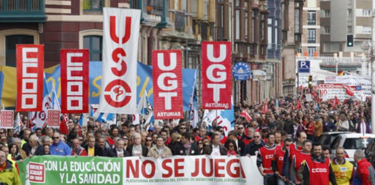 Unidad sindical por el empleo y contra los recortes, el 1 de Mayo en Langreo