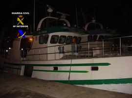 13 detenidos por contrabando de droga por mar en Adra