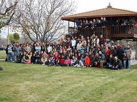 Trevín recibe a una treintena de jóvenes mexicanos dentro del programa Así es Asturias