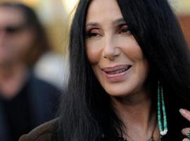 Cher apoya a los perjudicados por Chevron 
