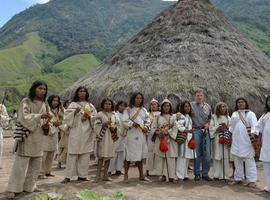 Presidente Santos con los líderes indígenas Mamos Kogui