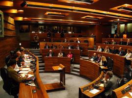 La Junta General elige hoy senadores a Isidro Martínez Oblanca y Javier Fernández 