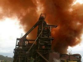 El Gobierno asturiano reclama a ArcelorMittal informes del impacto ambiental de la nube