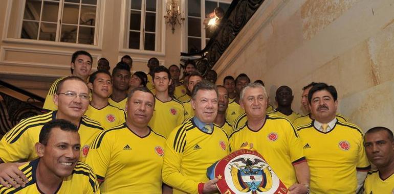 ‘Sabemos que van a hacer un gran papel’, dijo el Presidente Santos a la Colombia Sub 20 de fútbol