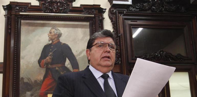 Alán García: "Les recuerdo que Perú está triunfando ante el mundo"