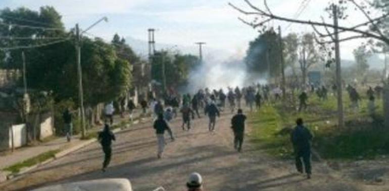 4 muertos en violentos incidentes durante un desalojo en un predio de Jujuy