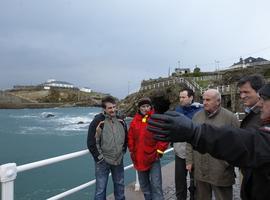  Masip pide una comisión de la UE que compruebe la \catástrofe costera\ en Asturias