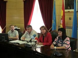 La alcaldesa presenta el pabellón de Langreo en la FIDMA