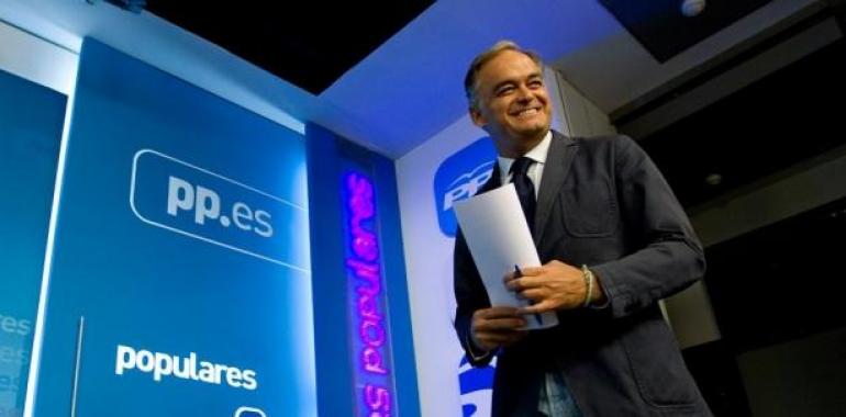 González Pons pide a Zapatero que reaccione, que haga reformas o que convoque elecciones