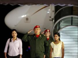 Presidente Chávez viajó a Cuba para seguir quimioterapia