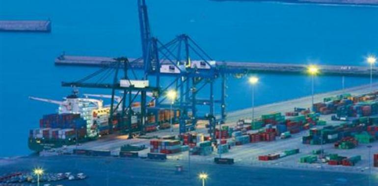 El tráfico portuario supera los 218 millones de toneladas y crece un 5,5%