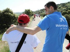 Más de 3.800 voluntarios de \"la Caixa\" participan en actividades solidarias