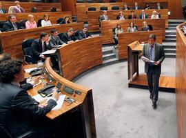 FORO y PP piden plenos extraordinarios en julio para tratar los problemas de Asturias