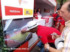 El Sporting visitó el stand de Nissan en la Feria 