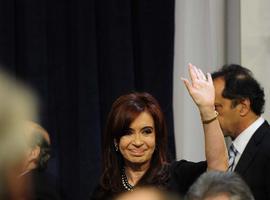 Cristina Kirchner recibe a su par colombiano Santos Calderón