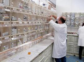 Asturias cuenta con 1.391 farmacéuticos colegiados, 995 de ellos en 456 boticas