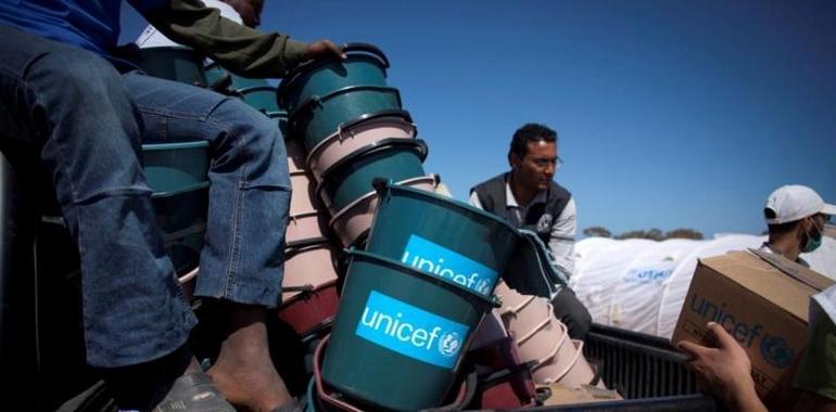 UNICEF envía 90.000 botellas más de agua a Trípoli