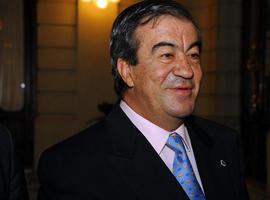 Cascos: “El ministro de Fomento, que habla de acelerar el AVE gallego, tiene paralizado el asturiano”