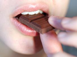 100 gramos de chocolate reducen el riesgo de enfermedades cardiovasculares