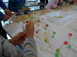 Oviedo. Arquitectura Prerrománica Comestible en un taller para niños