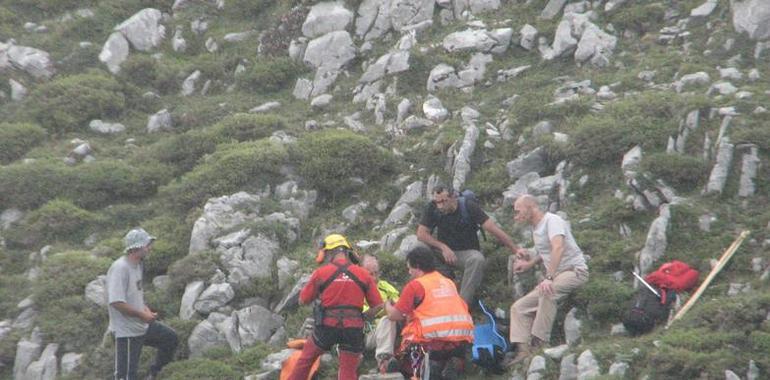 Rescatado un montañero herido en Quirós