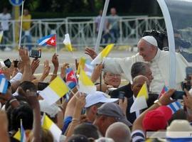 Papa Francisco pide en Cuba "servir a los demás, no servirse de ellos"
