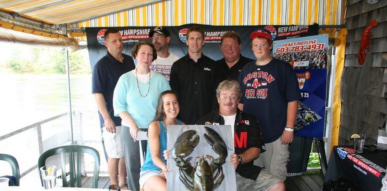 Carl Edwards Catches Lobsters in New Hampshire