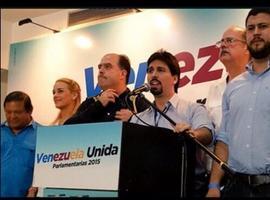 Arrolladora victoria de la oposición venezolana (99) sobre el chavismo (46)