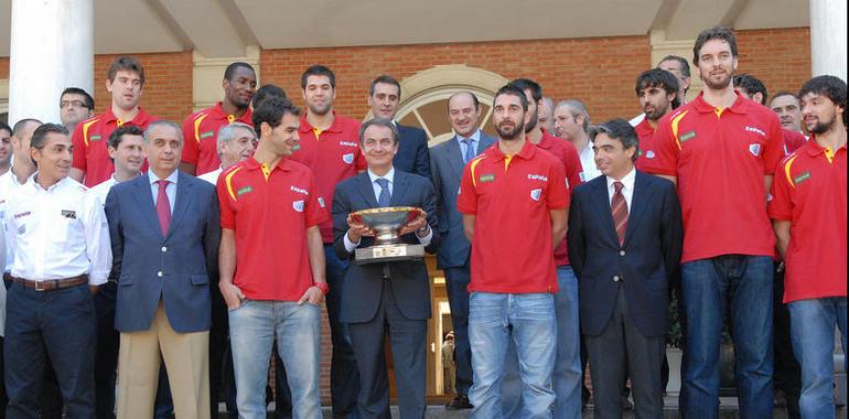 Zapatero: "Sois leyenda para los españoles, sois leyenda para el baloncesto" 