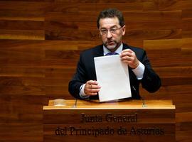 El consejero Alonso confirma a IU que la especialidá de asturiano avanza