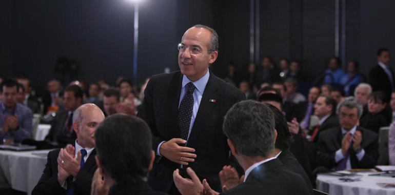 Calderón apuesta por combatir la criminalidad hasta sus impulsores y llama a los poderes del Estado