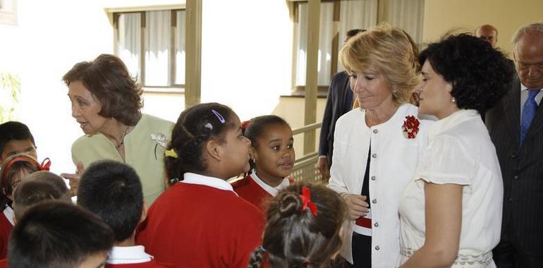 Aguirre acompaña a SM La Reina en el acto oficial de inicio del curso escolar