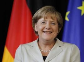 El apoyo de Merkel a Grecia \pone las pilas\ a la Bolsa