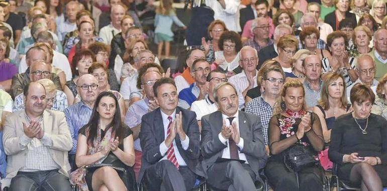 El Alcalde de Oviedo en el 40 Aniversario del Centro Asturiano de Málaga