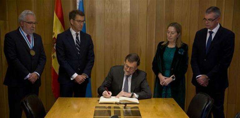 Rajoy elogia la defensa por Galicia de su identidad