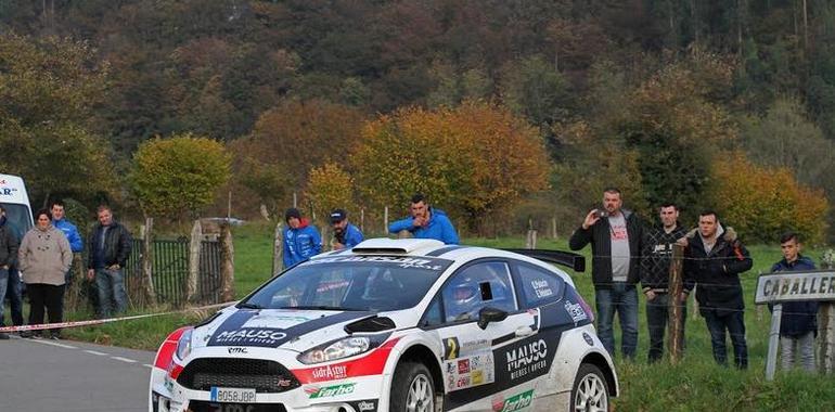 Óscar Palacio y Enrique Velasco, ganadores del I Rally de La Felguera